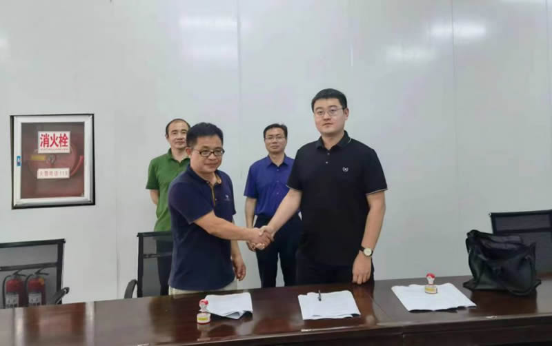 樂平金山工業區樂豐平光電產業園與創澤機器人簽訂廠房和員工宿舍租賃合同